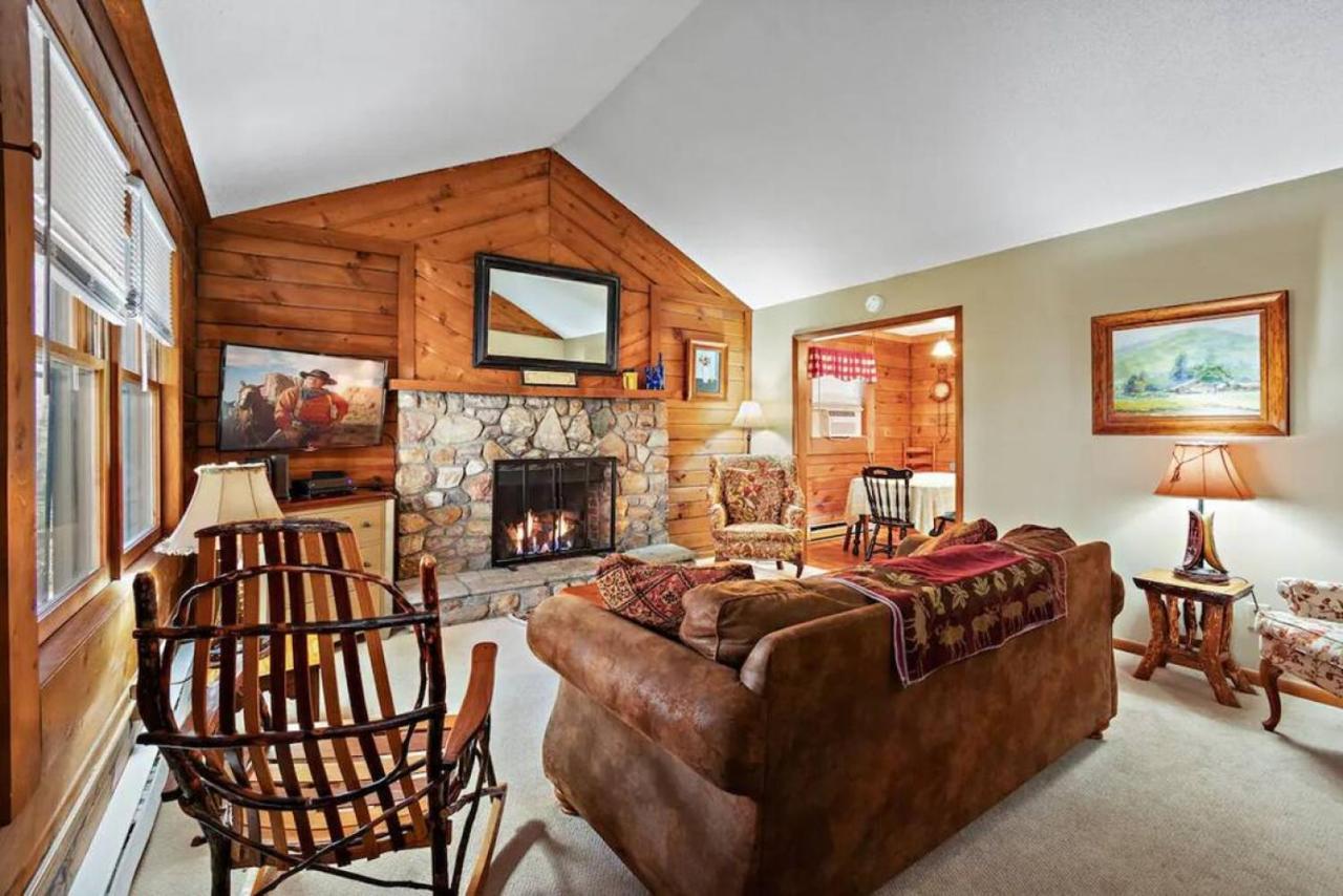 Villa Classic Log Cabin With Fireplace On Quiet River à Blowing Rock Extérieur photo